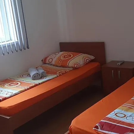 Andjela アパート