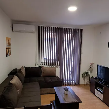 Andjela アパート